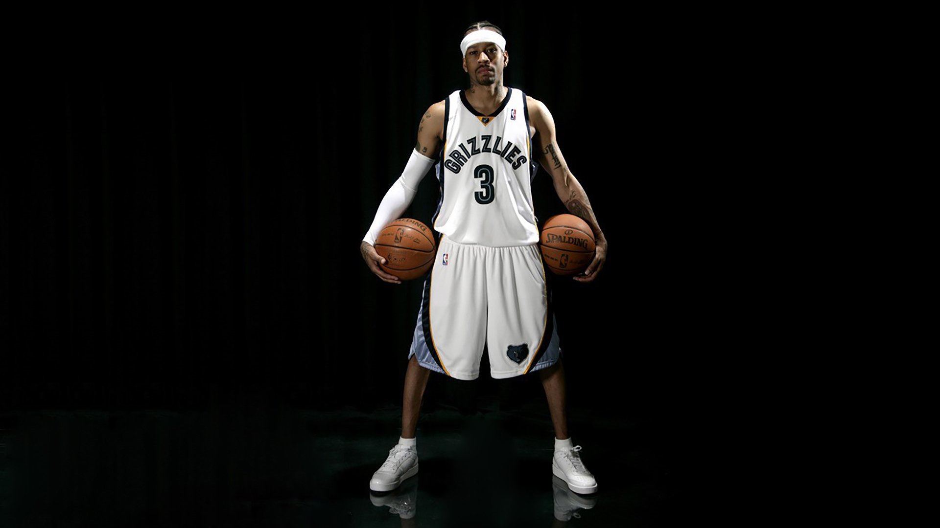 引擎轰鸣与压哨绝杀，在F1揭幕战的喧嚣中，听见恩比德定乾坤的孤独巨响
